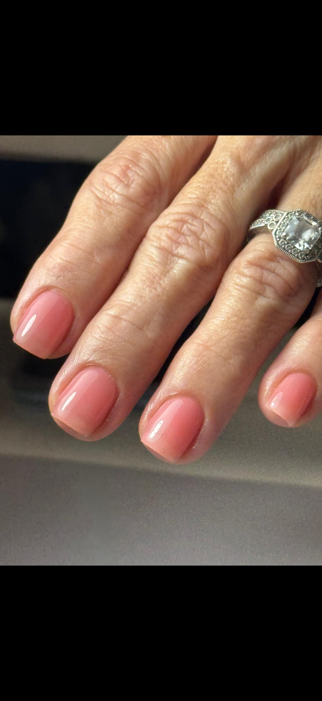Manicura Combinada + Esmaltado de gel en Pies